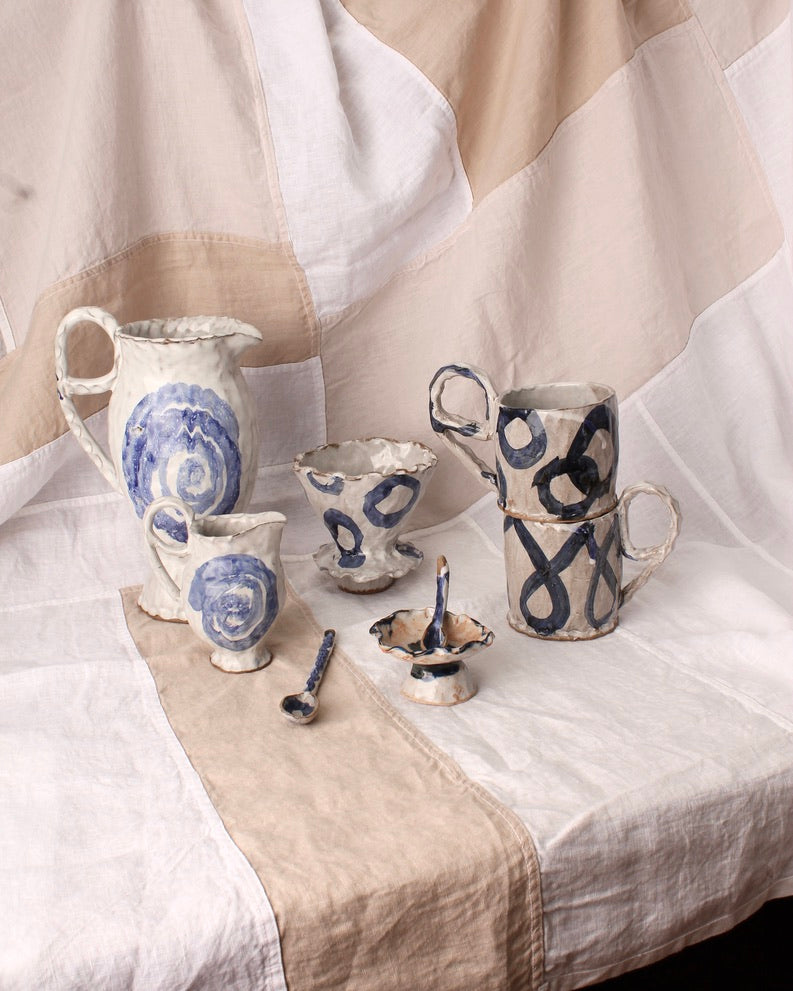 blue circle mug