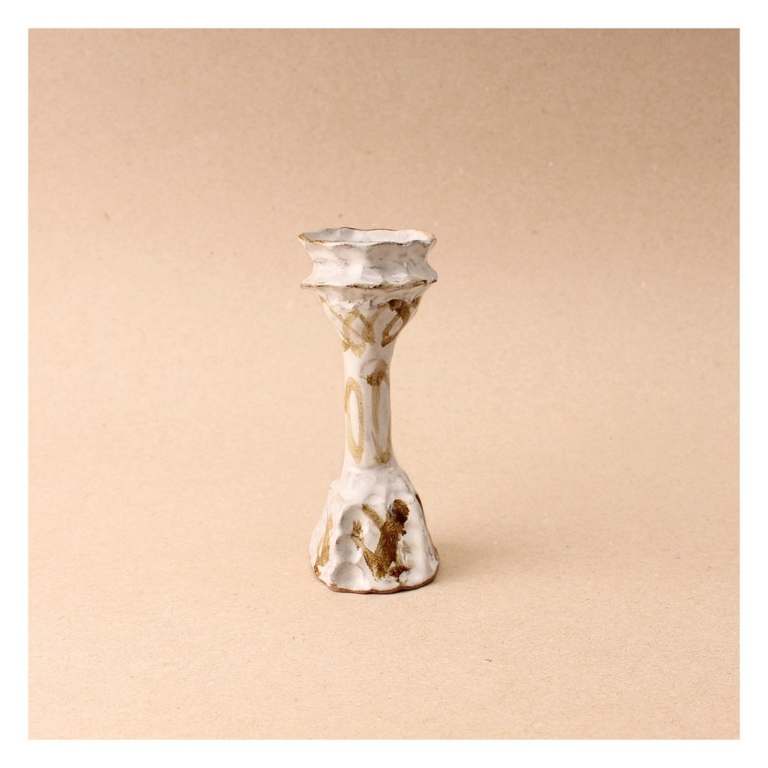 brown loop candlestick