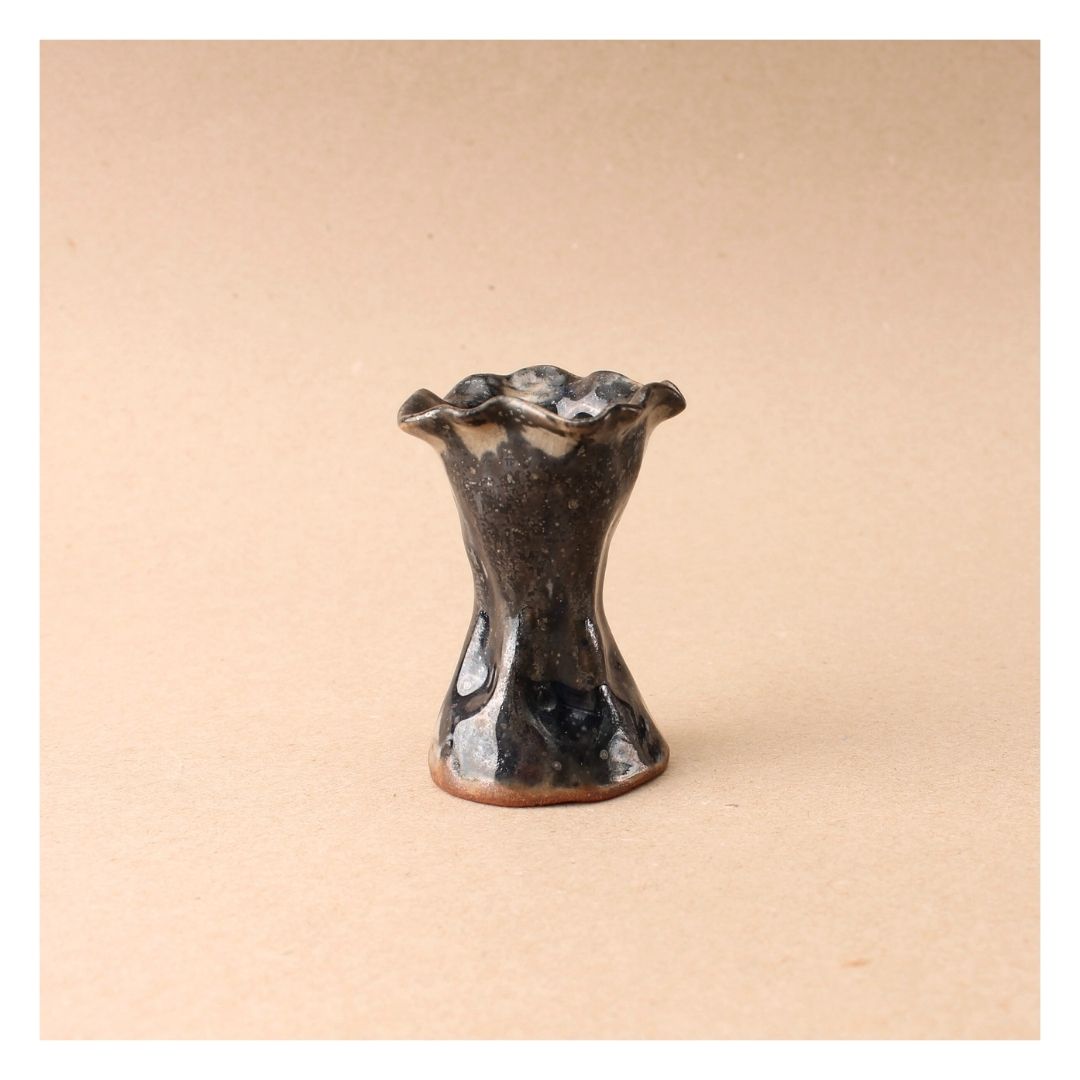 short blue frill candlestick