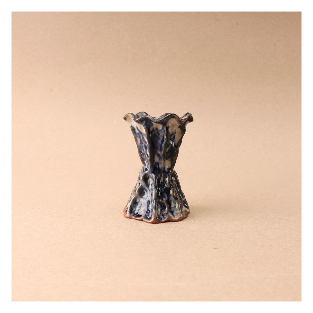 blue pinch candlestick