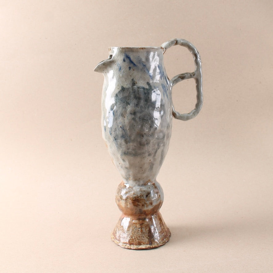 pedestal loop pitcher