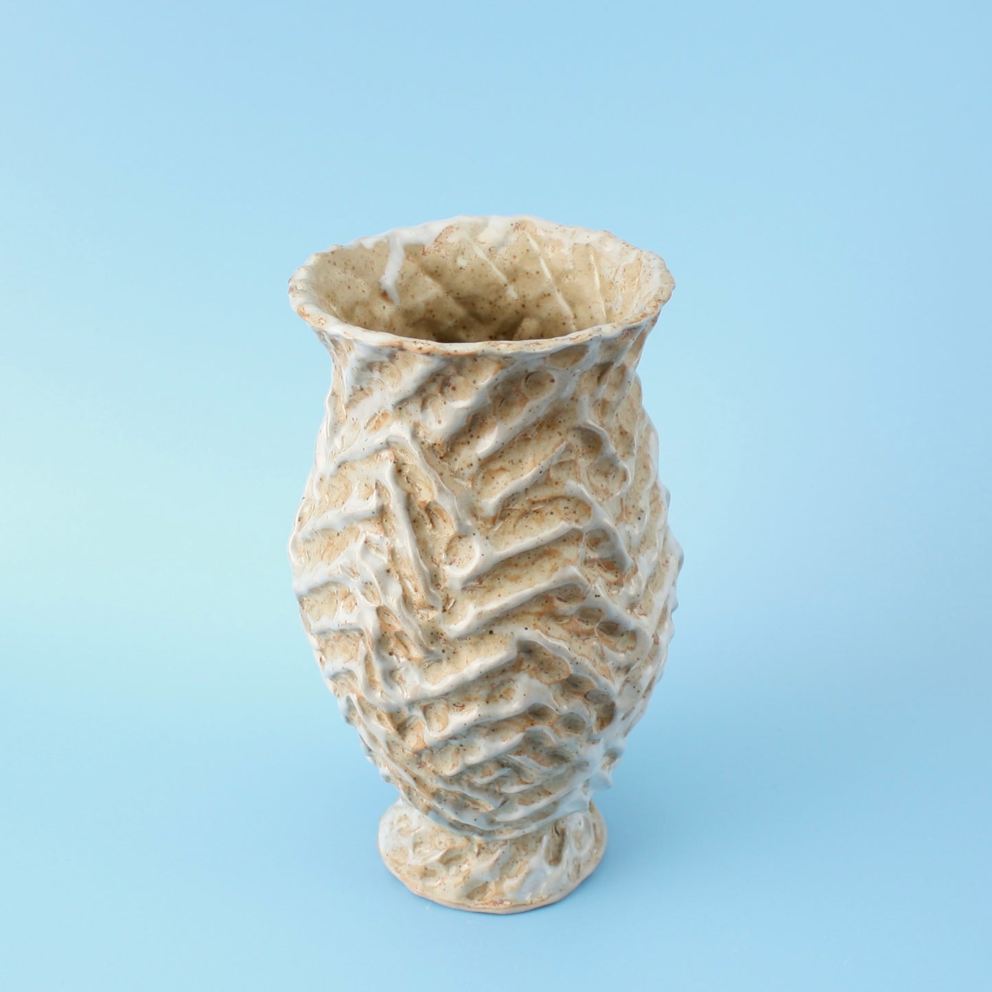 pattern pinch vase