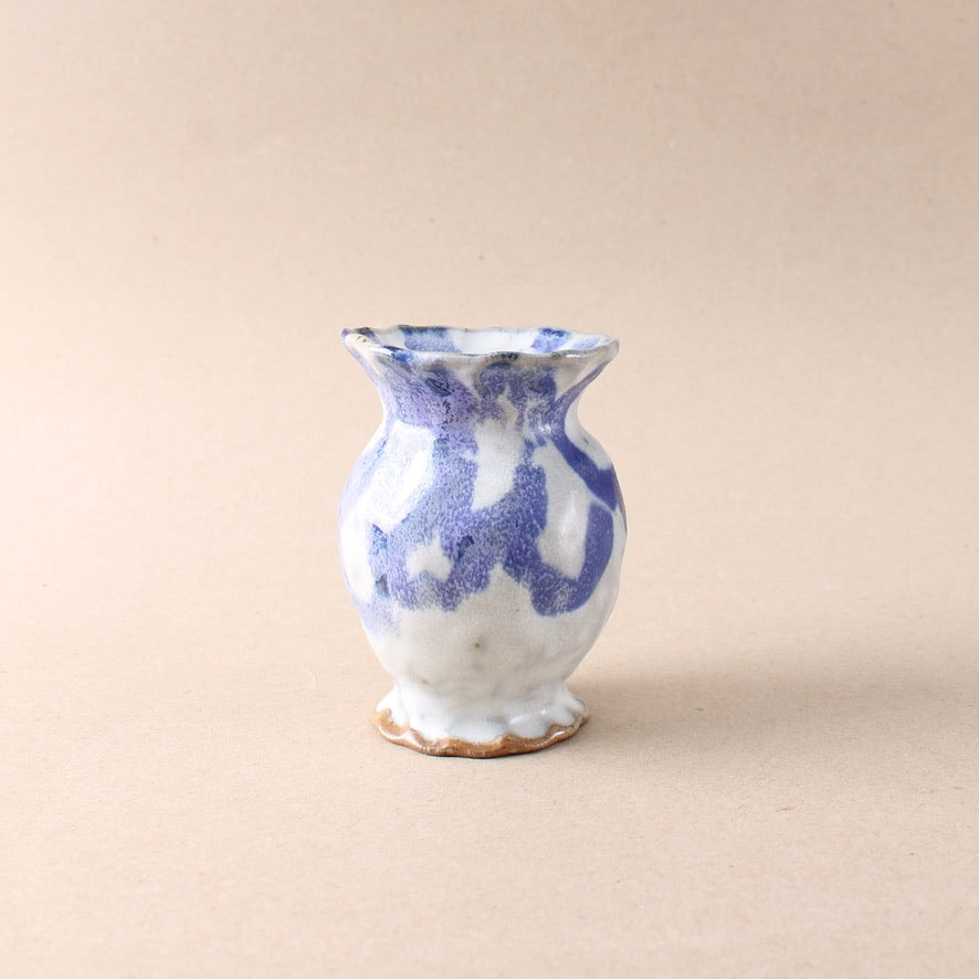 blue loop bud vase