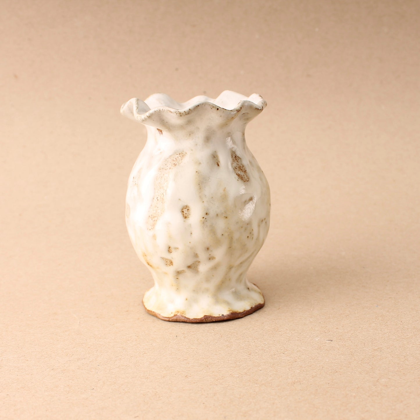white lil bud vase