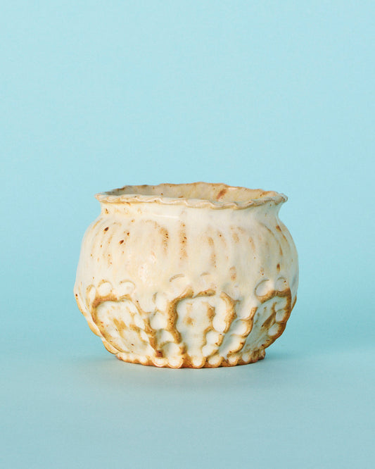 beige bowl vase