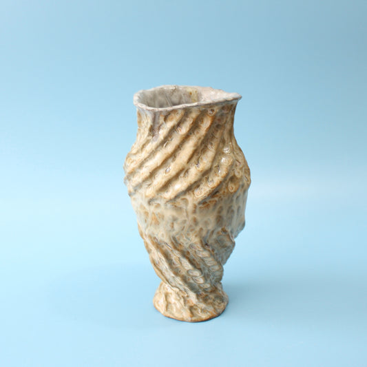 tan swirl vase