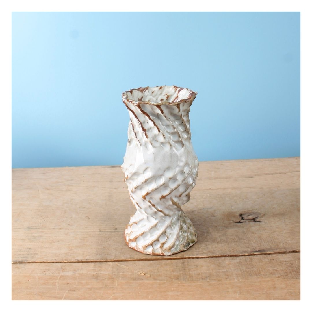 white swirl vase