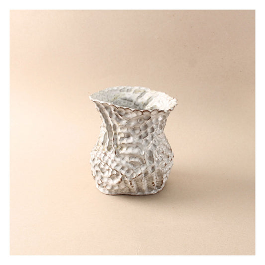 pinched curve vase