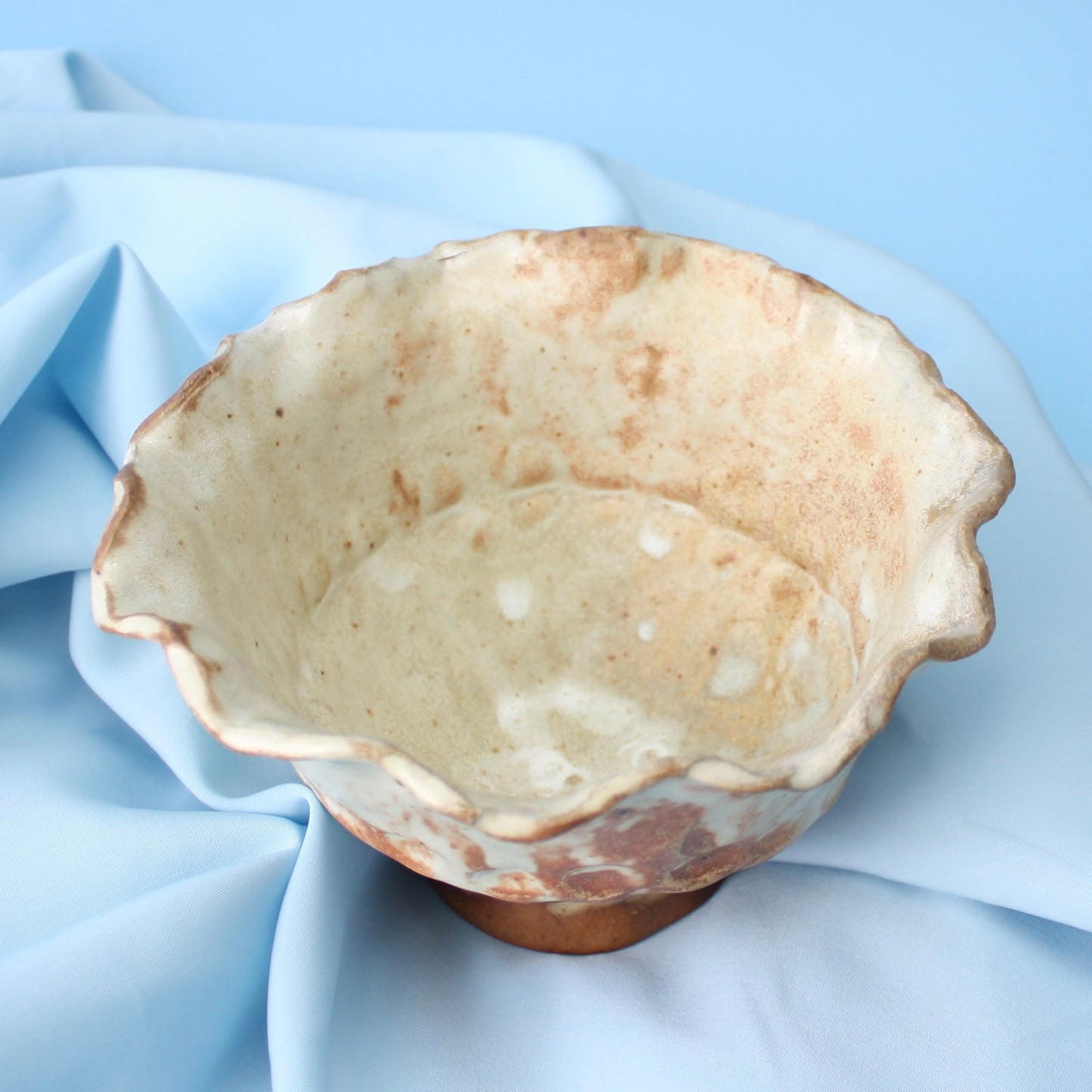 tan pinch bowl