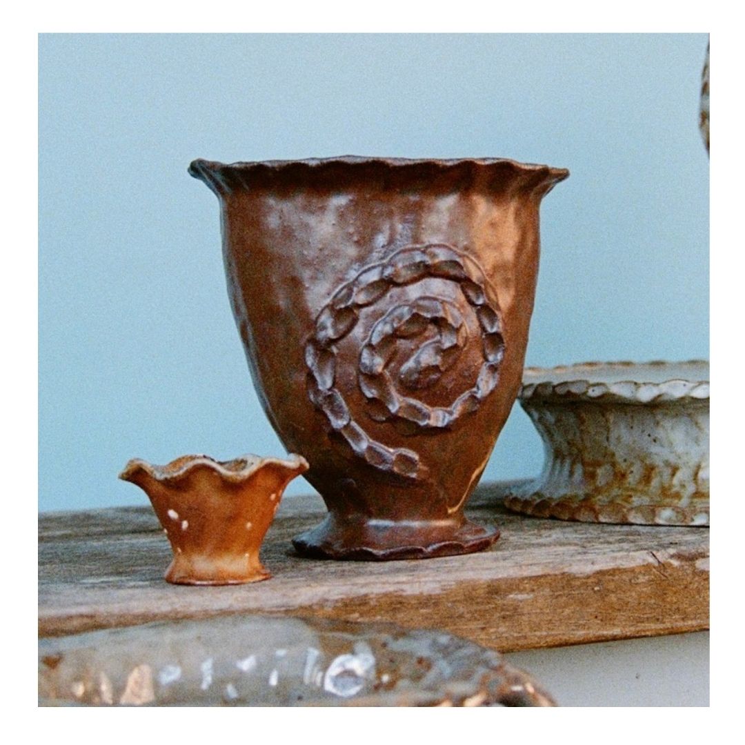 brown swirl vase