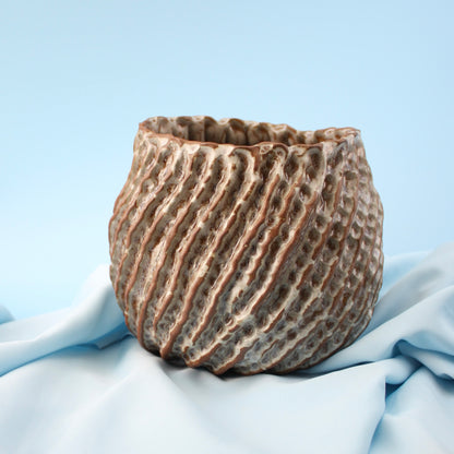 twist wide vase