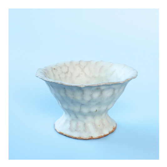 white pinch bowl