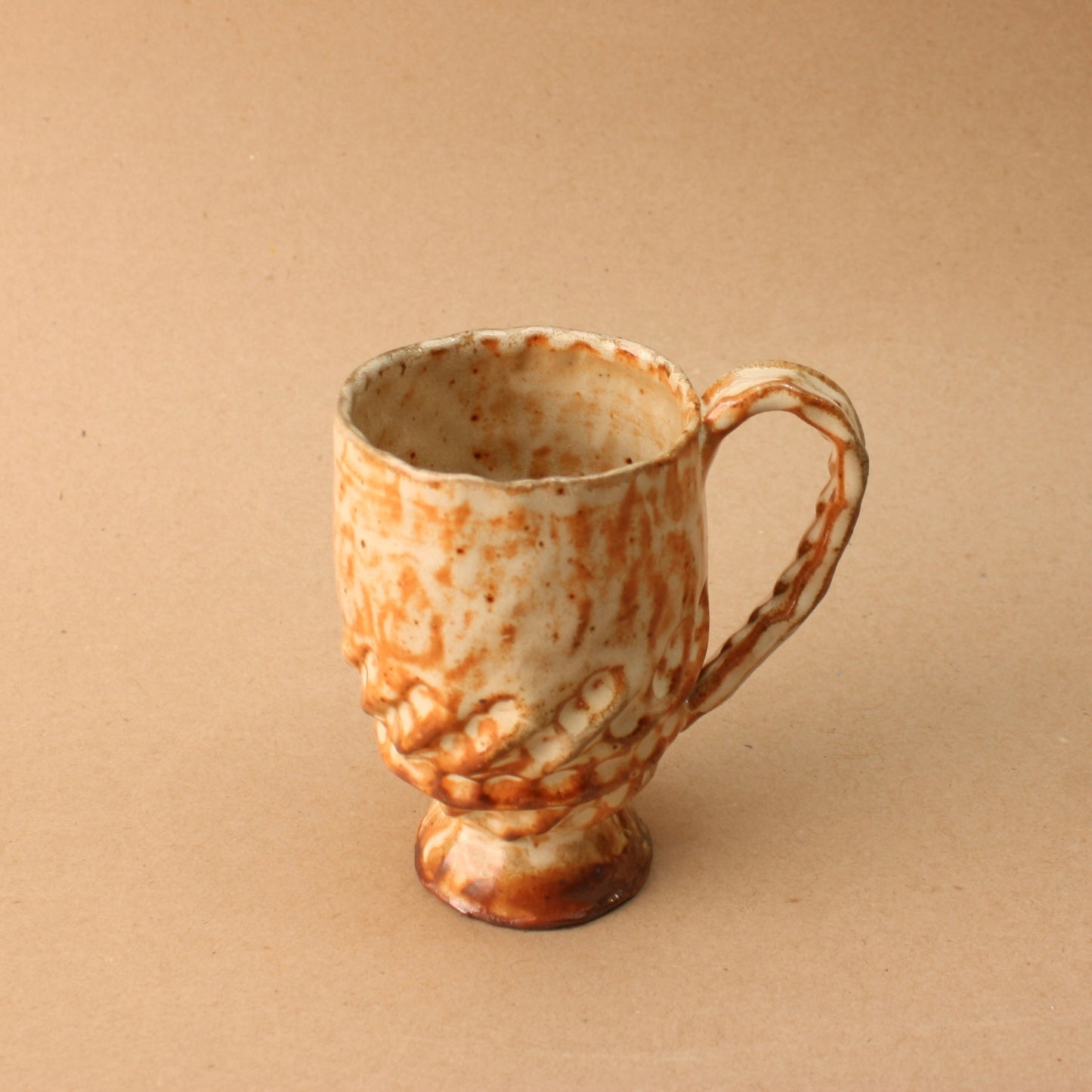 orange mug
