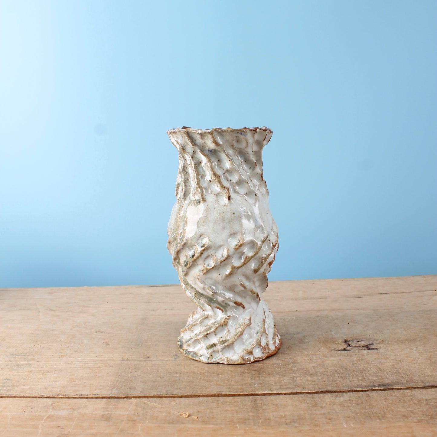 white swirl vase