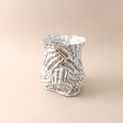 pinched curve vase